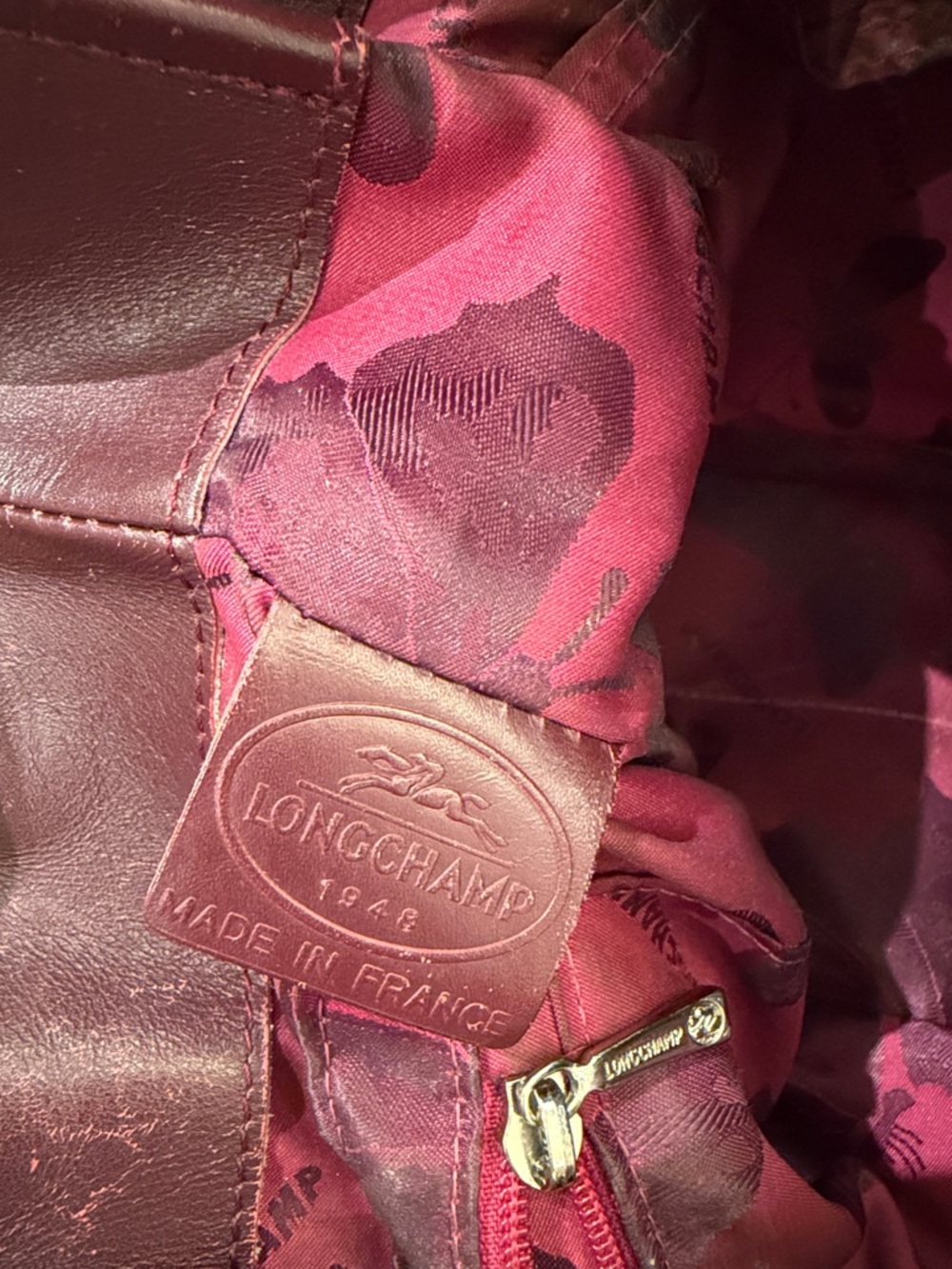 LongChamp Burgundy Patent Leather Shoulder Bag - Picture 9 of 10